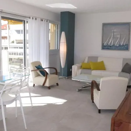 Palais De La 233 Tatil Evi *