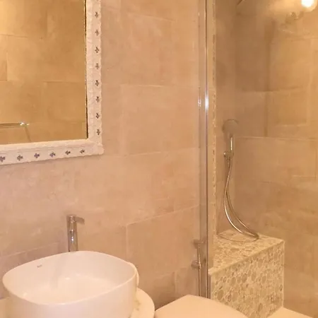 Palais De La 233 * Sainte-Maxime